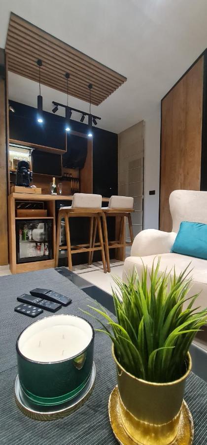 Design Apartment Platinium Spa Lux 5 Star "Havana" Completely Private Wellness & Spa Free Included Sauna & Jacuzzi & Salt Wall & Fire Place & 3D Ceilings & Business Wifi & Netflix & Keyless Code Entry & Full Smart App & Secure 2 Parking Place Cuprija Exterior photo