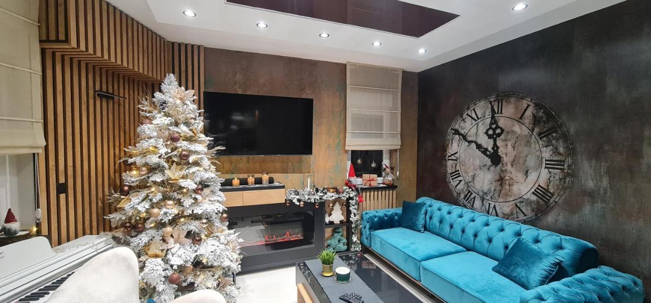 Design Apartment Platinium Spa Lux 5 Star "Havana" Completely Private Wellness & Spa Free Included Sauna & Jacuzzi & Salt Wall & Fire Place & 3D Ceilings & Business Wifi & Netflix & Keyless Code Entry & Full Smart App & Secure 2 Parking Place Cuprija Exterior photo