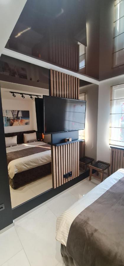 Design Apartment Platinium Spa Lux 5 Star "Havana" Completely Private Wellness & Spa Free Included Sauna & Jacuzzi & Salt Wall & Fire Place & 3D Ceilings & Business Wifi & Netflix & Keyless Code Entry & Full Smart App & Secure 2 Parking Place Cuprija Exterior photo