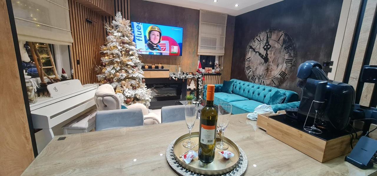Design Apartment Platinium Spa Lux 5 Star "Havana" Completely Private Wellness & Spa Free Included Sauna & Jacuzzi & Salt Wall & Fire Place & 3D Ceilings & Business Wifi & Netflix & Keyless Code Entry & Full Smart App & Secure 2 Parking Place Cuprija Exterior photo