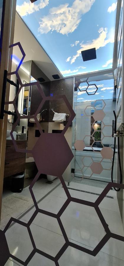 Design Apartment Platinium Spa Lux 5 Star "Havana" Completely Private Wellness & Spa Free Included Sauna & Jacuzzi & Salt Wall & Fire Place & 3D Ceilings & Business Wifi & Netflix & Keyless Code Entry & Full Smart App & Secure 2 Parking Place Cuprija Exterior photo