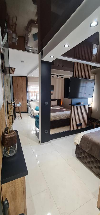 Design Apartment Platinium Spa Lux 5 Star "Havana" Completely Private Wellness & Spa Free Included Sauna & Jacuzzi & Salt Wall & Fire Place & 3D Ceilings & Business Wifi & Netflix & Keyless Code Entry & Full Smart App & Secure 2 Parking Place Cuprija Exterior photo