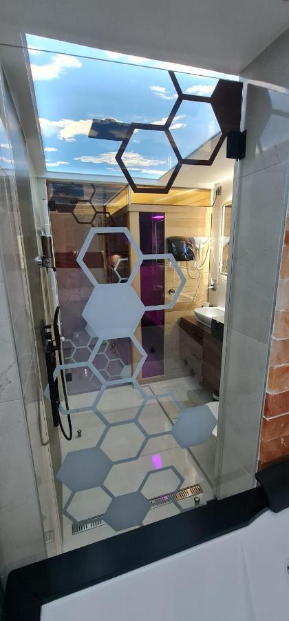 Design Apartment Platinium Spa Lux 5 Star "Havana" Completely Private Wellness & Spa Free Included Sauna & Jacuzzi & Salt Wall & Fire Place & 3D Ceilings & Business Wifi & Netflix & Keyless Code Entry & Full Smart App & Secure 2 Parking Place Cuprija Exterior photo
