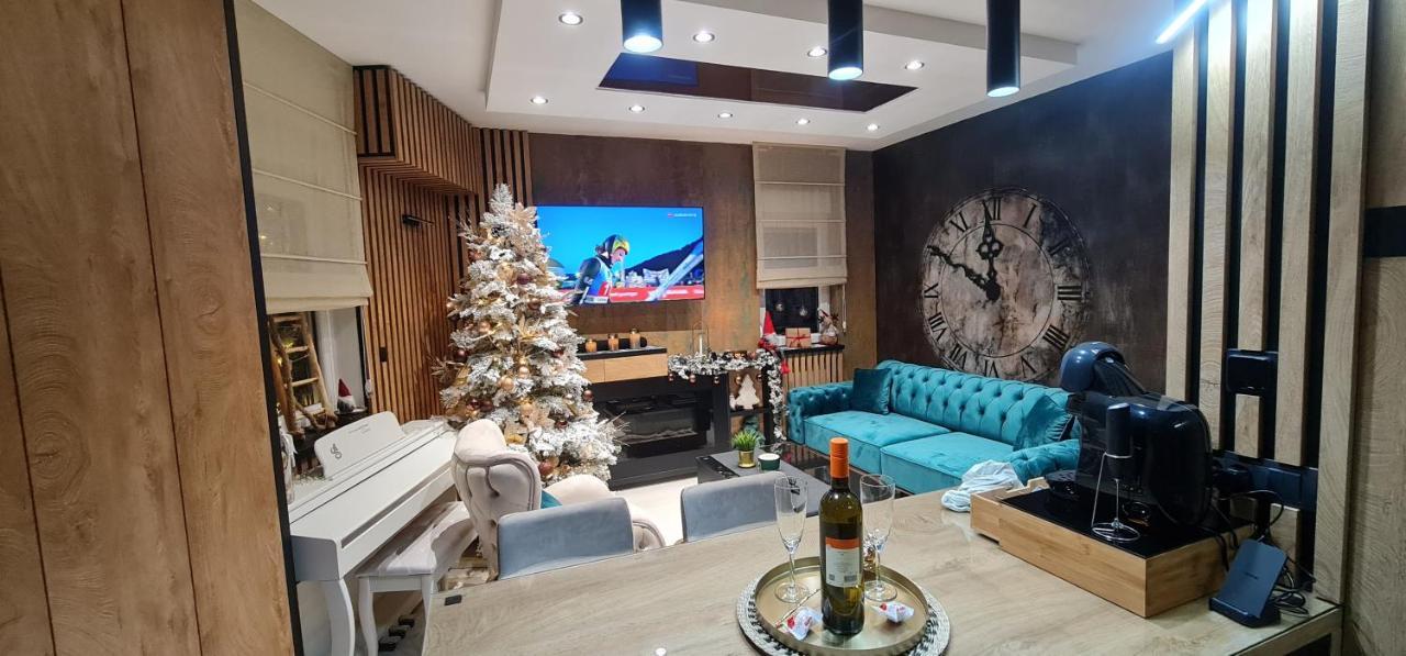 Design Apartment Platinium Spa Lux 5 Star "Havana" Completely Private Wellness & Spa Free Included Sauna & Jacuzzi & Salt Wall & Fire Place & 3D Ceilings & Business Wifi & Netflix & Keyless Code Entry & Full Smart App & Secure 2 Parking Place Cuprija Exterior photo